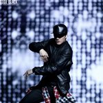 [EXO] 지금 <b>이기광</b>옷 카이랑 비슷해ㅋㅋ