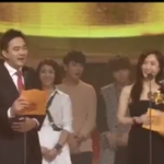 [EXO] 이거누구임???대상<b>발표</b>할<b>때</b>