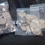 [시우민] 민석이를 생각하며 열심히 모은 <b>동전</b>!