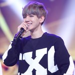 [백현] 손가락 흉<b>진거</b>ㅜㅜ