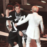 [루한] <b>태연선배</b> 드레스 밞고 넘어질뻔한 루루