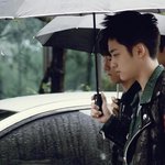 [도경수] <b>우산</b> 쓴 경수