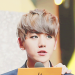 [EXO] 이얼굴이 비주얼<b>구멍</b>???