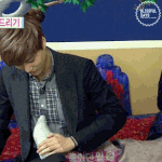 [카이] 북어 <b>다용도</b>활용하는 종인이ㅋㅋ