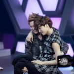 [카이] 멘토형한테 안겨서 마냥좋은 <b>종인</b>이ㅋㅋ