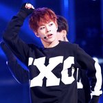 [시우민] 골디 고화질  민석이 미모 <b>주의</b>