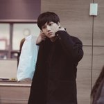 [카이] 분위기 죽이는 공항사진 고화질