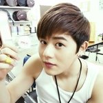 은근 <b>반전</b> 몸매의 男아이돌들.jpg