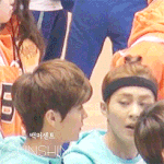 [시우민] <b>후배</b>가수들 이쁘게 말하는 밍쏙