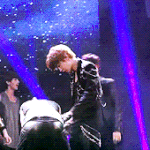 [카이] 엑소멤버들 <b>표정관리</b> 안된날.