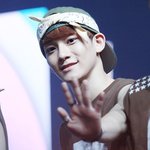 [CHEN] 근무하는데 너무 피곤하네여..