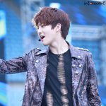 [도경수] 도경수 옷돌려입기