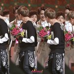 [백현] 민호형에게<b>목덜미</b>잡혀쪄ㅋㅋㅋㅋ고화질뜸