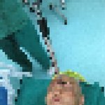 [<b>작두</b>] 이마에 칼 꽂힌 소년