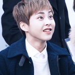 [시우민] 미니를 보는 나