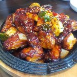 [음식사진] <b>바베큐</b>치킨에 핫을 더했더니