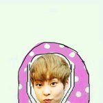 [시우민] <b>총총</b>
