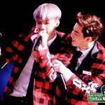 [EXO] <b>상</b>받고신난막내랑 24살 리더 