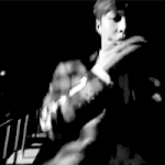 [EXO] 레이의 손<b>키스</b>..