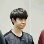 [EXO] 경수 긁적긁적.gjf