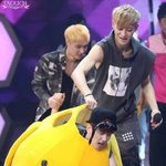[EXO] 엄마 병아리 잡았어.<b>jpg</b>