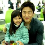<b>자상</b>한 이미지의 지진희 알고보니 잔근육의 몸짱