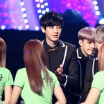 [EXO] 꿈에서 찬열이랑 <b>엠버</b> 공식연애입장 발표함