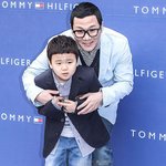 <b>헤어</b>스타일도 맞춘 것 같은 윤민수&amp;윤후ㅋㅋㅋ