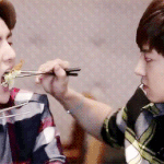 [EXO] <b>이</b> <b>형</b>은 주는대로 못먹어...