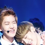 [EXO] 니들은 엑소벤이 <b>사고</b>났다고기사뜨면