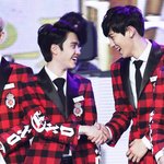 [exo] <b>변백현</b>얼굴크기진짜말하기도싫다;;;
