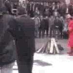 [유머] <b>소방관</b>의 불장난.gif