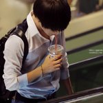 [샤이니] 130801 <b>태민</b> 공항 스타일 잘 아는 누나!