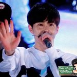[EXO] 준면이 손빨개졌어ㅠㅠㅠㅠㅠ