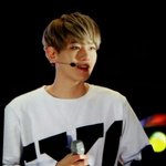 [백현] 오늘도백현이의어깨는