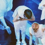 [카이] 종인이 인사하는거ㅎㅎ