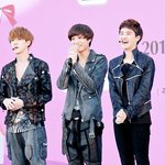 [<b>xoxo</b>] 애..애들아 이사진 뭔가이상해