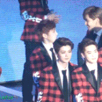 [시우민] <b>훈훈</b>한 민석이와 크리스