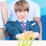 [백현] 사랑스런 애기 배큥이 'ㅅ'@