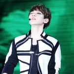 숨막히는 男아이돌 <b>턱</b><b>선</b> 모음
