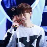 [<b>xoxo</b>] 이사진 경수