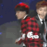 [시우민] 근데 김민석 진짜 특이하지않음????