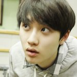 [도경수] 힐끔힐끔