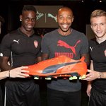 [댓글부탁] 축구화좀 봐줘요