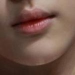 [남자의심리] <b>도톰</b>하고 앵두같은 입술