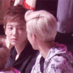 [EXO] <b>저</b> 카메라 우리 찍고 있어.gjf
