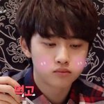 [도경수] <b>설날</b>음식도와주는됴자기