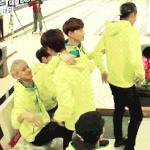 [EXO] <b>타오</b>가 루한이한테 안기는거 봐봐