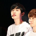 [EXO] 얘들아ㄴ갑자기생각났는데 옛날에 <b>미래</b>에서온 사람글 봄?