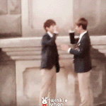 [백현] 형아랑 게임하다 <b>손바닥</b>아픈 백현이ㅋㅋ